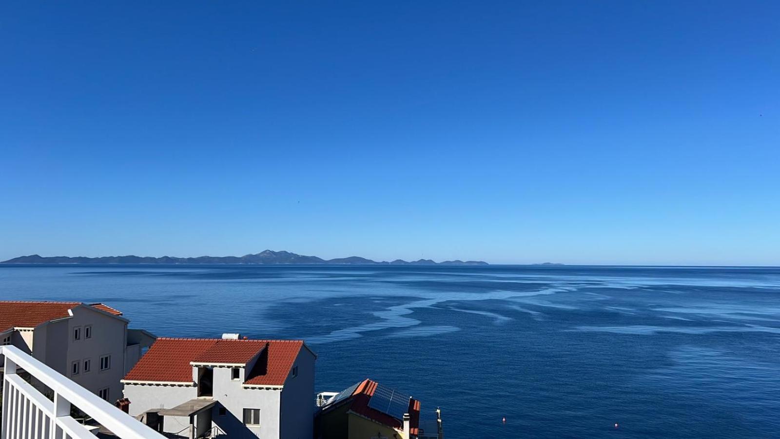 Meerblick Mit Traumterrasse *