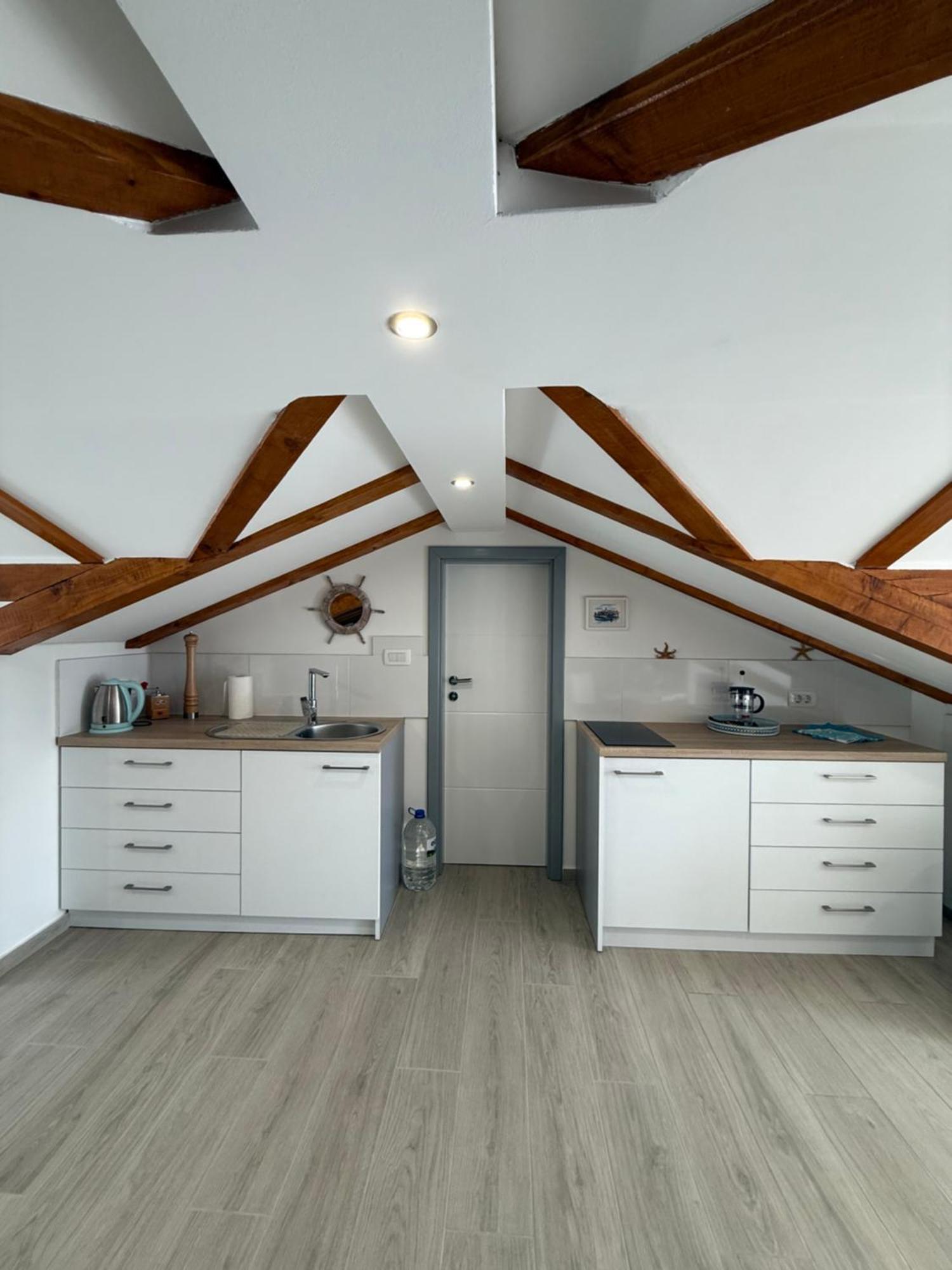 Meerblick Mit Traumterrasse Apartmán Zavalatica